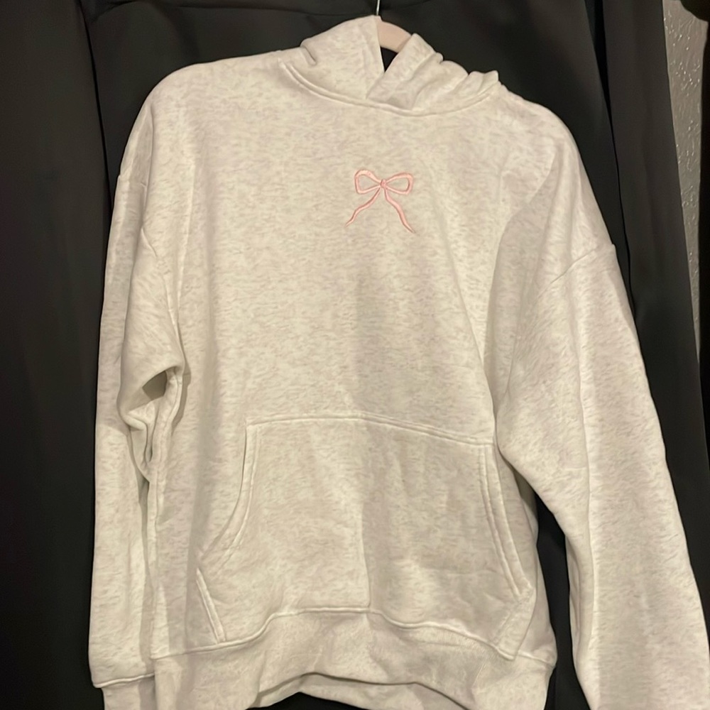 NWOT ribbon/bow hoodie size small